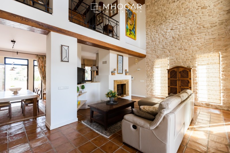 Rústica Elegancia - Casa de Campo a la venta en Benissa!